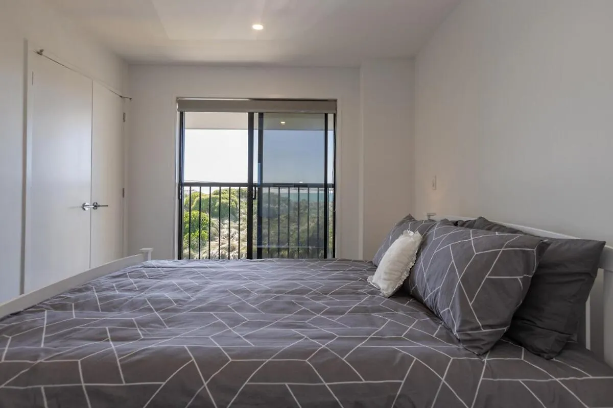 Brand New 2 Bed Ocean View! Villa Christchurch Holiday home