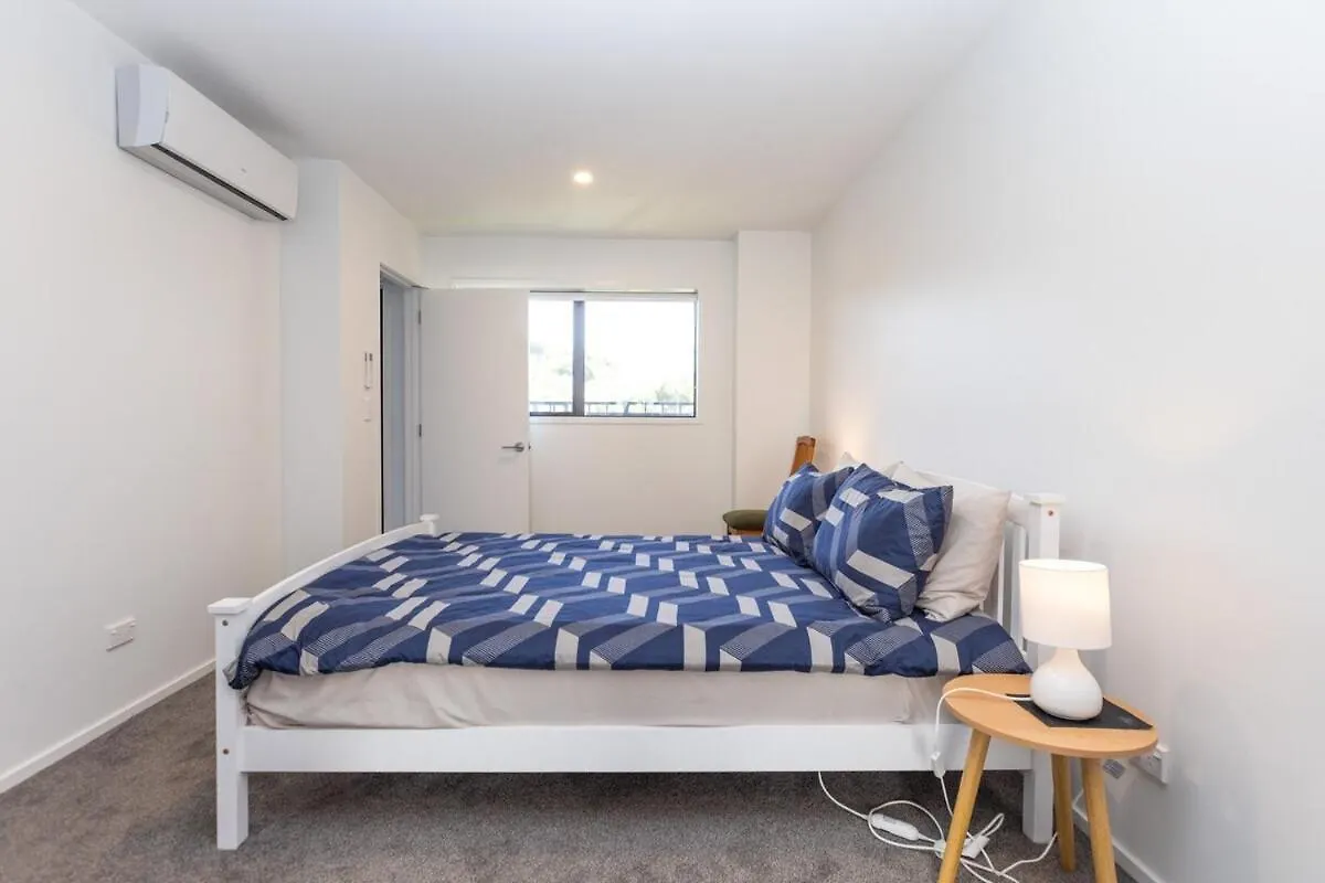 Brand New 2 Bed Ocean View! Villa Christchurch