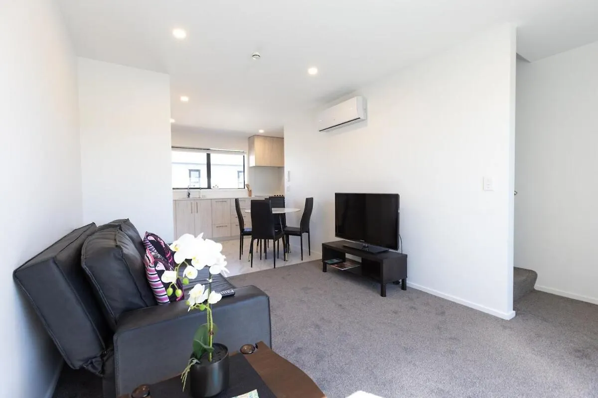 Brand New 2 Bed Ocean View! Villa Christchurch Holiday home