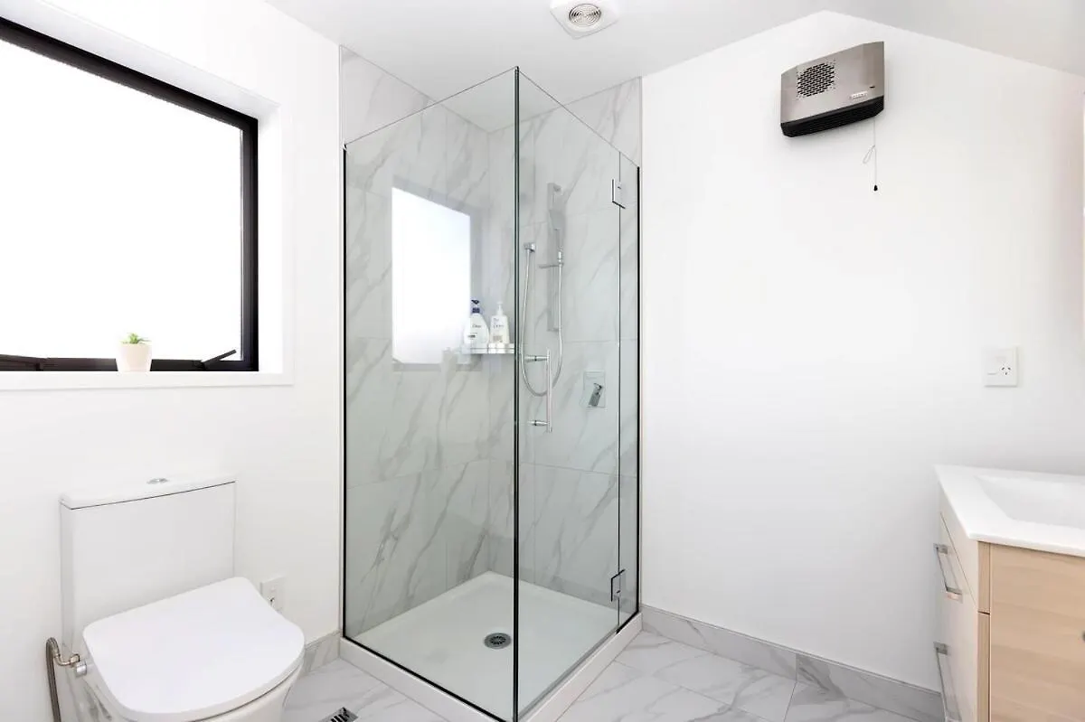 Brand New 2 Bed Ocean View! Villa Christchurch