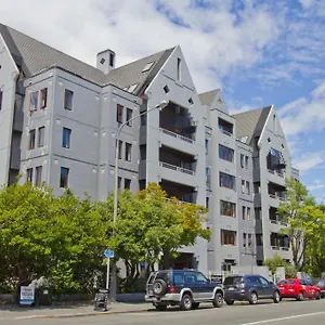 Hotel Give, Christchurch